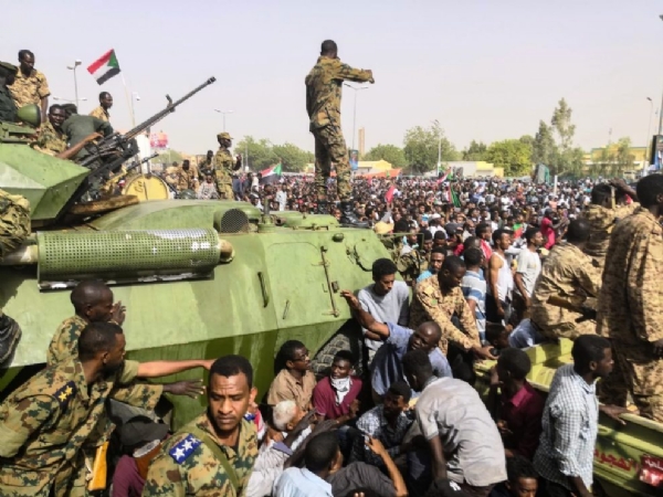 सूडानमा सेनाद्वारा बलपूर्वक शासन परिवर्तन