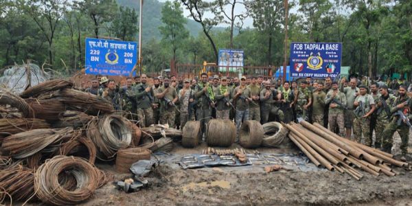 छत्तीसगढ़को बीजापुरमा नक्सलीहरूको विस्फोटक बनाउने समान र 5 आईईडी जफत