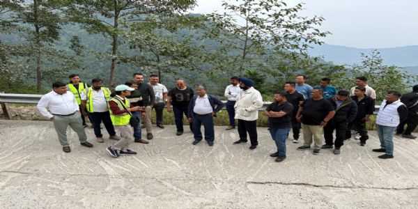 एनएचआईडीसीएलको कार्यकारी निर्देशकद्वारा एनएच 110 अन्तर्गत पगलाझोडा क्षेत्रको निरीक्षण