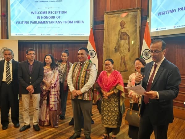 सिक्किम विधानसभा प्रतिनिधि टोली लन्दन भ्रमणमा