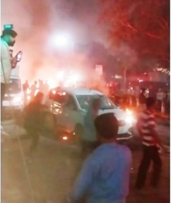 लाल किला मेट्रो स्टेशन छेउ कारमा विस्फोट