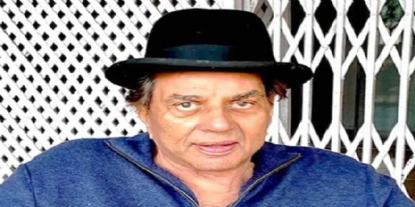 हेमा मालिनीले भनिन्- धर्मेन्द्रको मृत्युको खबर गलत, उनी निको हुँदैछन्