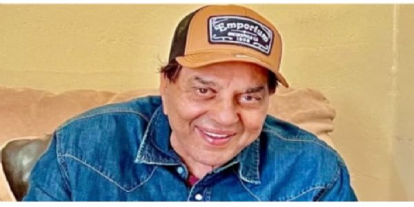 अस्पतालबाट डिस्चार्ज भए धर्मेन्द्र, परिवारले बयान जारी गरेर अपील गर्‍यो