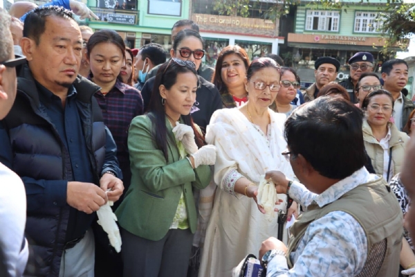 नाम्चीमा व्यापक साफ सफाई अभियान सम्पन्न नाम्चीमा व्यापक साफ सफाई अभियान सम्पन्न