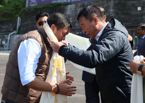 अरुणाचल प्रदेशका मुख्यमन्त्री पेमा खाण्डु सिक्किम आइपुगे अरुणाचल प्रदेशका मुख्यमन्त्री पेमा खाण्डु सिक्किम आइपुगे