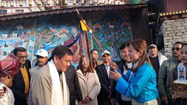 अरुणाचल प्रदेशका मुख्यमन्त्री पेमा खाण्डुले बुद्ध पार्कको अवलोकन गरे अरुणाचल प्रदेशका मुख्यमन्त्री पेमा खाण्डुले बुद्ध पार्कको अवलोकन गरे