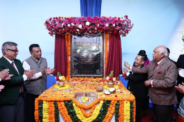 सोरेङमा मुख्यमन्त्री र मुख्य न्यायाधीशले नयॉं जिल्ला न्यायालय कम्प्लेक्सको उद्घाटन गरे सोरेङमा मुख्यमन्त्री र मुख्य न्यायाधीशले नयॉं जिल्ला न्यायालय कम्प्लेक्सको उद्घाटन गरे