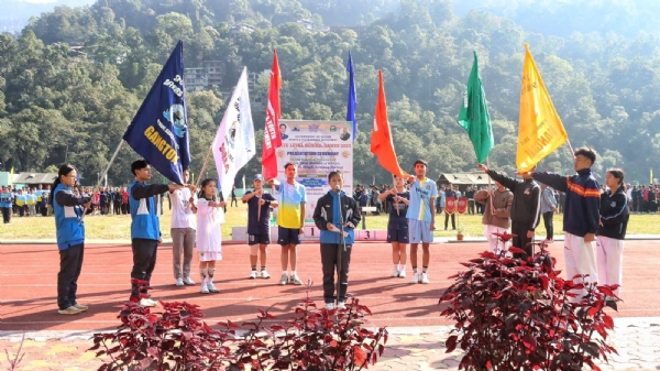 रेशिथाङ खेल गाउॅंमा राज्यस्तरीय स्कूल गेम्स 2025 शुरू रेशिथाङ खेल गाउॅंमा राज्यस्तरीय स्कूल गेम्स 2025 शुरू