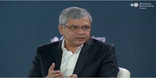 सोशल मीडिया प्लेटफार्म्सले आफ्नो प्रकाशित कन्टेन्टको जिम्मा लिनुपर्छ- अश्विनी वैष्णव