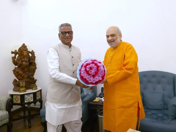 सिक्किमका राज्यपालले केन्द्रिय गृहमन्त्री शाहसॅंग गरे शिष्टाचार भेट सिक्किमका राज्यपालले केन्द्रिय गृहमन्त्री शाहसॅंग गरे शिष्टाचार भेट