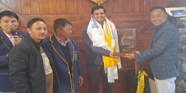 खरसाङ महकुमा खेलकूद संघद्वारा महकुमा शासकलाई बिदाई