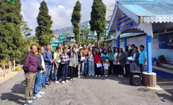 राष्ट्रिय गीत ‘वन्दे मातरम्’ का 150 वर्षको अवसरमा आकाशवाणी खरसाङमा विशेष कार्यक्रम राष्ट्रिय गीत ‘वन्दे मातरम्’ का 150 वर्षको अवसरमा आकाशवाणी खरसाङमा विशेष कार्यक्रम