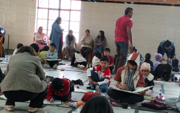 माँ दुर्गा चित्रकला केन्द्रद्वारा खरसाङमा चित्रकलामा वार्षिक परीक्षा माँ दुर्गा चित्रकला केन्द्रद्वारा खरसाङमा चित्रकलामा वार्षिक परीक्षा