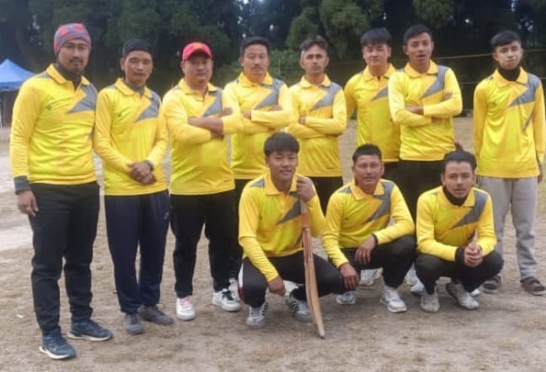 सभासद श्याम शेर्पाद्वारा मजुवा क्षेत्रका युवाहरुलाई क्रिकेटको जर्सी प्रदान सभासद श्याम शेर्पाद्वारा मजुवा क्षेत्रका युवाहरुलाई क्रिकेटको जर्सी प्रदान