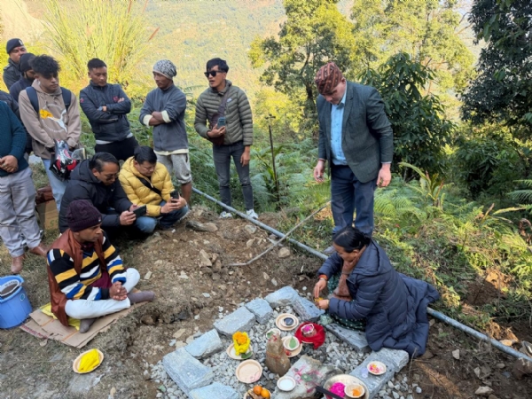 स्थानीय गाउॅंलेहरूको दृढ़ इच्छाशक्तिमा दोजक मुख्य पर्यटकीय गन्तव्य बन्दै स्थानीय गाउॅंलेहरूको दृढ़ इच्छाशक्तिमा दोजक मुख्य पर्यटकीय गन्तव्य बन्दै