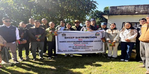 रालाङ नामलुङ जीपीयुका लाभार्थीहरूलाई भेड़ा वितरण