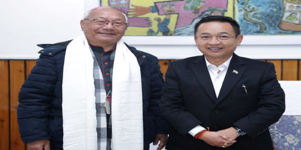 मुख्यमन्त्रीले बिशप स्टिफन लेप्चालाई जन्मदिवसको हार्दिक शुभकामना दिए