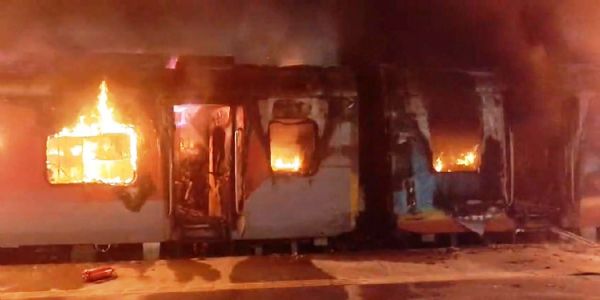 आन्ध्र प्रदेशमा टाटानगर–एर्नाकुलम एक्सप्रेसमा आगलागी, दुई कोच जले, एक वृद्धको मृत्यु