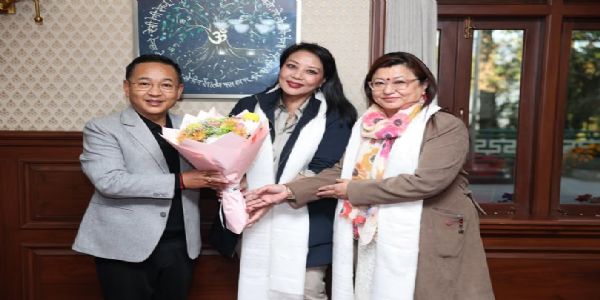 हालै पदोन्नति पाएका वरिष्ठ अधिकारीहरूले मुख्यमन्त्रीसॅंग भेट गरे