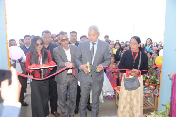शिक्षा मन्त्री बस्नेतले नवनिर्मित विद्यालय भवनको उद्घाटन गरे
