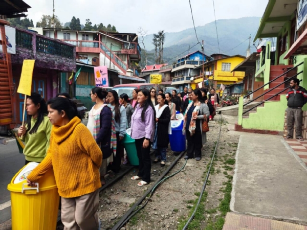 अन्तरराष्ट्रिय नारी दिवससितै स्वच्छतालाई लिएर सचेतना ऱ्याली सम्पन्न