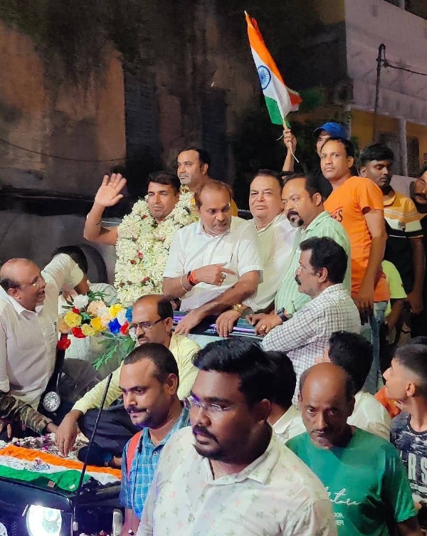 रिषडामा पूर्णमलाई भव्य स्वागत गरियो