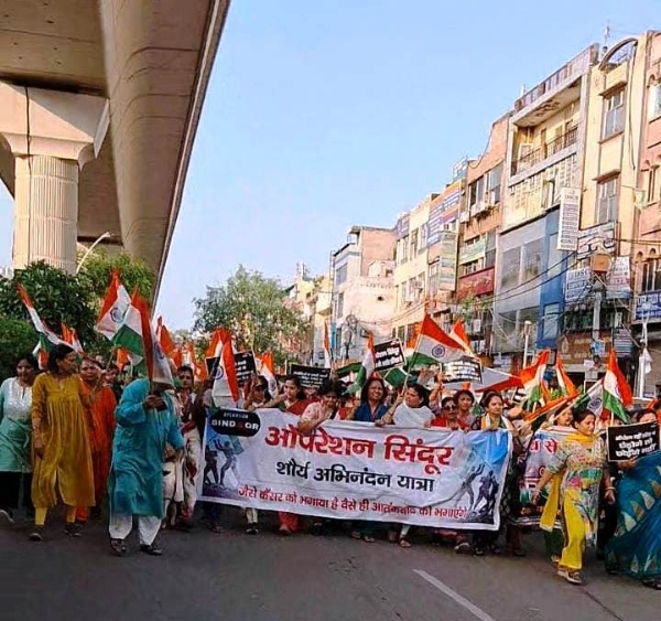 अपरेशन सिन्दूरको सफलतामा लक्ष्मी नगरमा तिरंगा यात्रा निकालियो