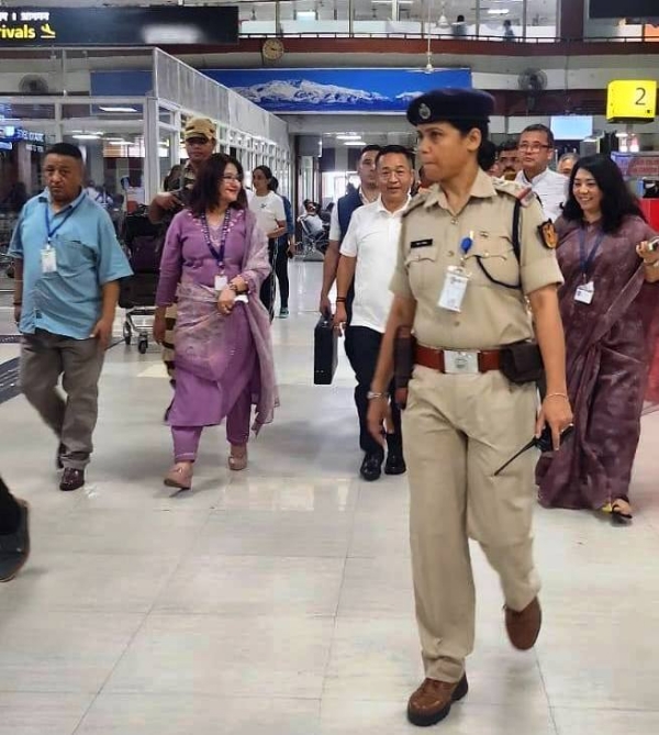 मुख्यमन्त्री सिक्किम फर्किए