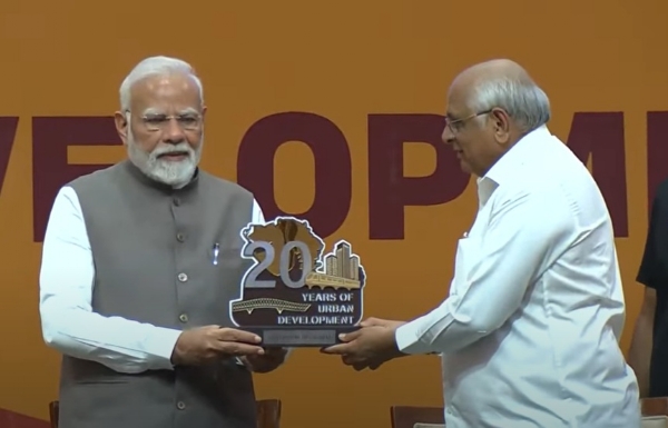 मोदी