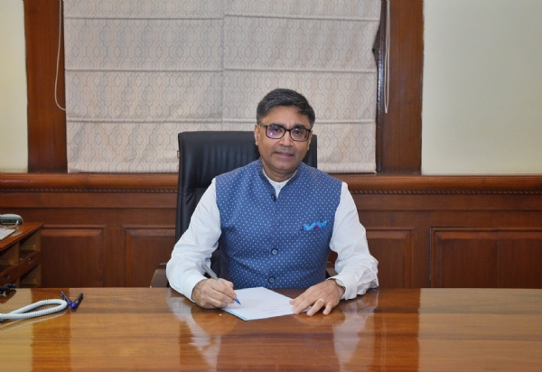 विदेश सचिव विक्रम मिस्त्री