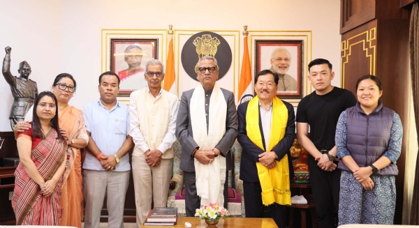एसडीएफ प्रतिनिधि टोलीद्वारा राज्यपालसँग शिष्टाचार भेटघाट