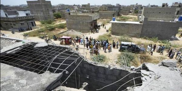 भारतको सैन्य कारबाहीले पाकिस्तान हल्लियो: कराँची बन्दरगाह र पेशावरमा ठूला विस्फोट, ब्ल्याकआउट र मोबाइल नेटवर्क अवरुद्ध