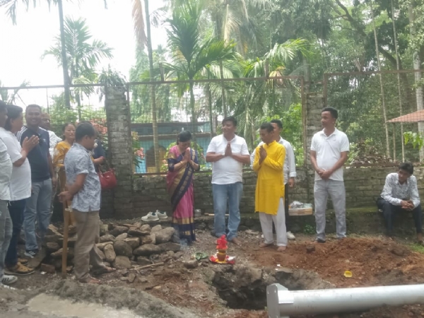 लङ्भ्यू साई मन्दिर परिसरमा हाई माक्स सोलर लाइट जडान गर्ने कार्यको शिलान्यास