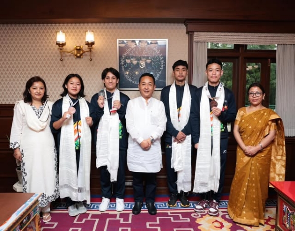 मुख्यमन्त्रीले खेलो इण्डिया बिच गेम्स र युथ गेम्सका खेलाड़ीहरूसॅंग भेट गरे