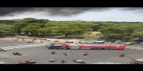 अहमदाबादमा 242 यात्री लिएर गइरहेको एयर इण्डियाको विमान दुर्घटनाग्रस्त, राहत र बचाउ कार्य जारी
