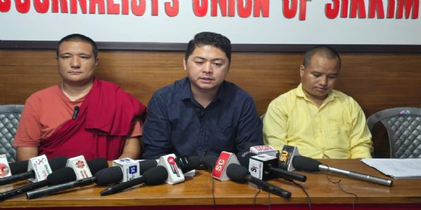 नेपालपट्टिबाट आरोहण गरिएको भए तापनि कञ्चनजङ्घा एउटै हो: सिब्ल्याक