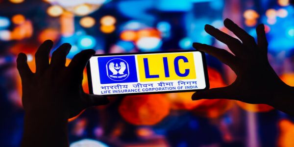 एयर इण्डिया विमान दुर्घटनाः एलआईसीले पोलिसी धारक पीड़ितहरूको दाबीहरूको निस्तारणमा दियो विशेष छूट
