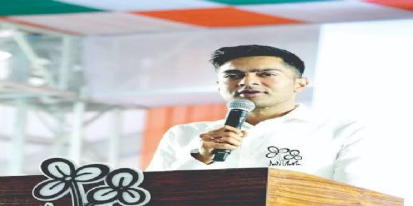 पहलगाम हमलालाई लिएर टीएमसी सांसद अभिषेक ब्यानर्जीको केन्द्रमाथि हमला, सोधे पाँच प्रश्न