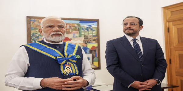 प्रधानमन्त्री मोदीलाई साइप्रसको सर्वोच्च नागरिक सम्मान