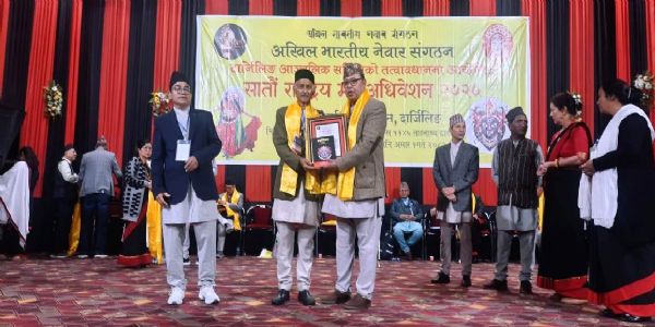 नेवार जातिको उत्थान र उन्नतिको निम्ति सदैव योगदान दिने खरसाङका सुवास प्रधान नेवार संगठनद्वारा सम्मानित
