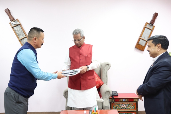 अन्तरराष्ट्रिय योग दिवसको निम्ति राज्यपाललाई निमन्त्रणा