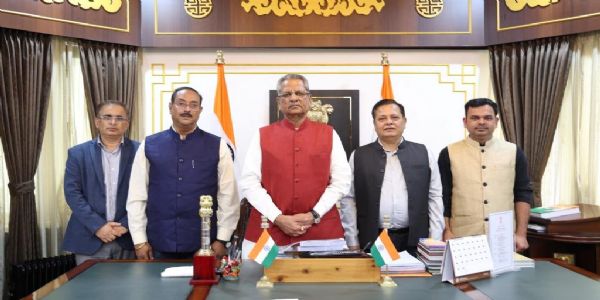 सिक्किम विश्वविद्यालयको प्रतिनिधिमण्डलद्वारा राज्यपालसॅंग शिष्टाचार भेट