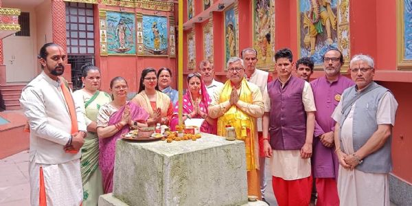 केन्द्र सरकारले गौमातालाई पशुको सूचीबाट हटाएर राष्ट्र माताको रूपमा मान्यता दिनुपर्छ: शैलेन्द्र योगिराज सरकार