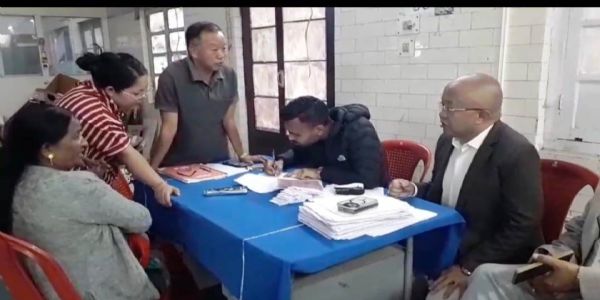दार्जिलिङ जिल्ला अस्पतालमा जन्म र मृत्युको प्रमाण पत्रमा‌ भएको त्रुटी सच्याउन तीन दिवसीय शिविर शुरु