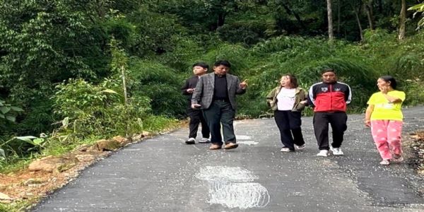 सभासद नुरी शेर्पाद्वारा दिलराम शान्ति गाउँको छड्के भ्रमण