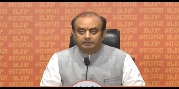 बिहारमा सरकार बने वक्फ कानून हटाउने तेजस्वीको बयानको भाजपाले आलोचना गऱ्यो