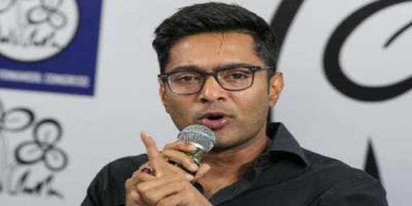 पाकिस्तान विरूद्ध संसार घूमेर स्वदेश फर्किए अभिषेक, विदेशमन्त्रीको बैठकबाट आफूलाई टाढा राखे