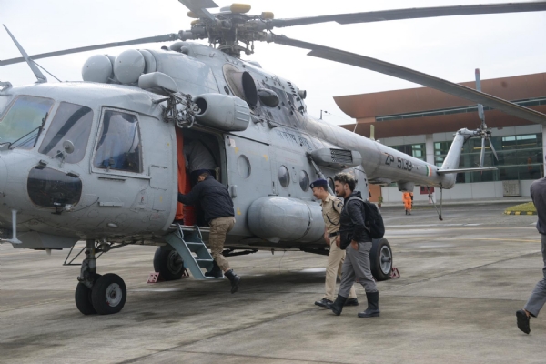 मौसम अनुकूल बन्नसाथ उत्तर सिक्किममा फसेका पर्यटकहरूको उद्धार कार्य शुरू मौसम अनुकूल बन्नसाथ उत्तर सिक्किममा फसेका पर्यटकहरूको उद्धार कार्य शुरू