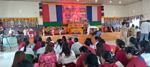 खरसाङमा गुरूङ टुल्कू निमा होइसर रिम्पोर्छे गुरूदेवको 81औँ जन्मोत्सव पालन