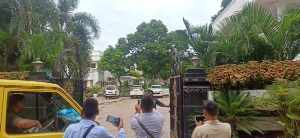 दुर्गमा होटल व्यापारी विजय अग्रवालको बङ्गलामा ईडीको छापा